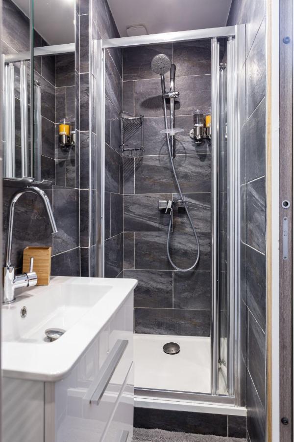 Suite Appart Place Versepuy Chantilly Exteriör bild