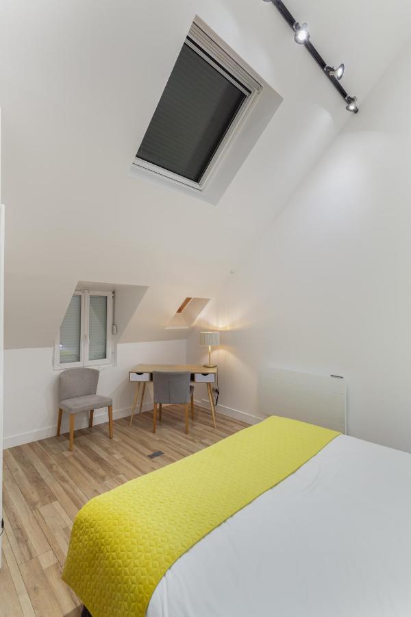 Suite Appart Place Versepuy Chantilly Exteriör bild
