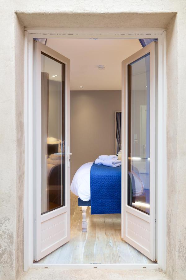 Suite Appart Place Versepuy Chantilly Exteriör bild