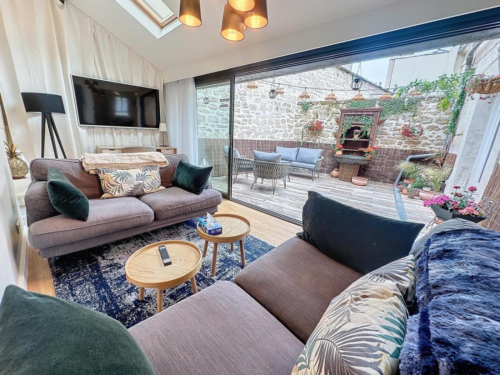 Suite Appart Place Versepuy Chantilly Exteriör bild